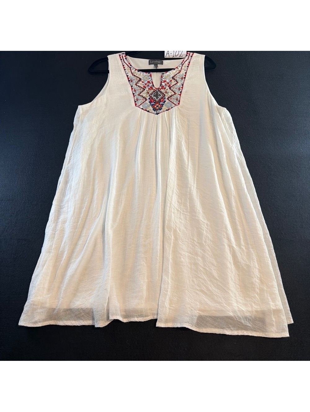 Luxology Womens 16 White Embroidered Sleeveless Swing Tunic Boho Blouse Top